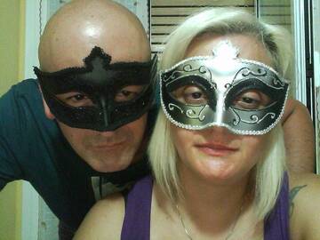 Julie e Max.....carnevale erotico