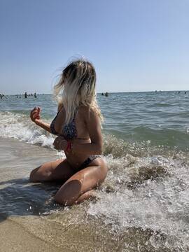 Public Photo of Arabella_