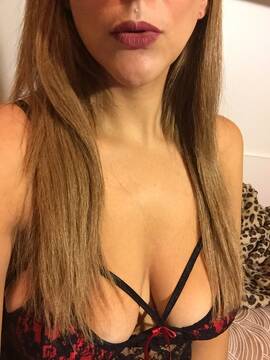 Public Photo of sexyelisabetta